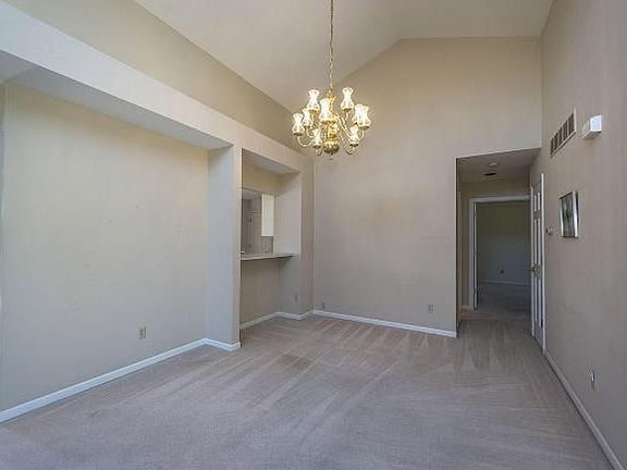 3rd image of 18600 Stonehedge Dr