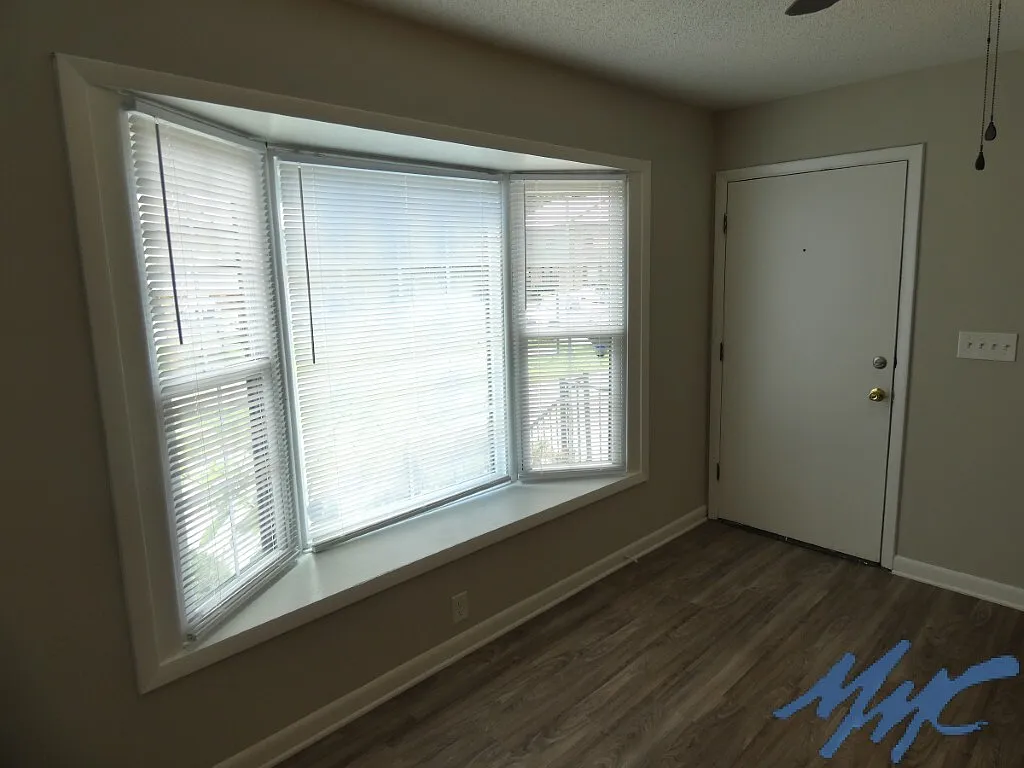 1 bed, 1.0 bath, 500 sqft, $925 — Photo 4