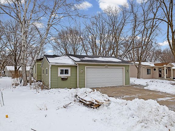 3rd image of 110136 Stanford Cir