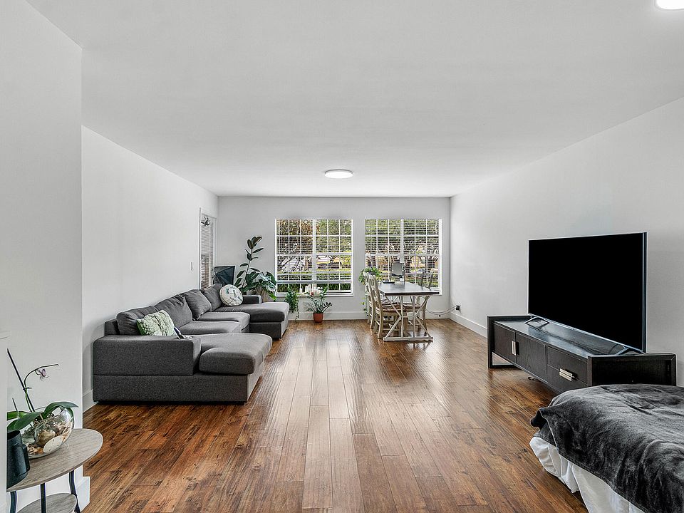 1st image of 6283 La Costa Drive #E