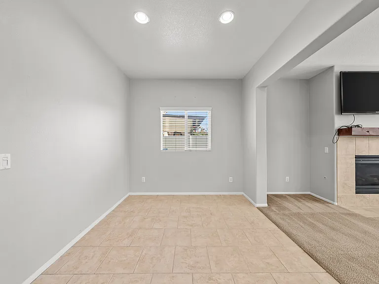 34081 Clovis Way — Photo 12