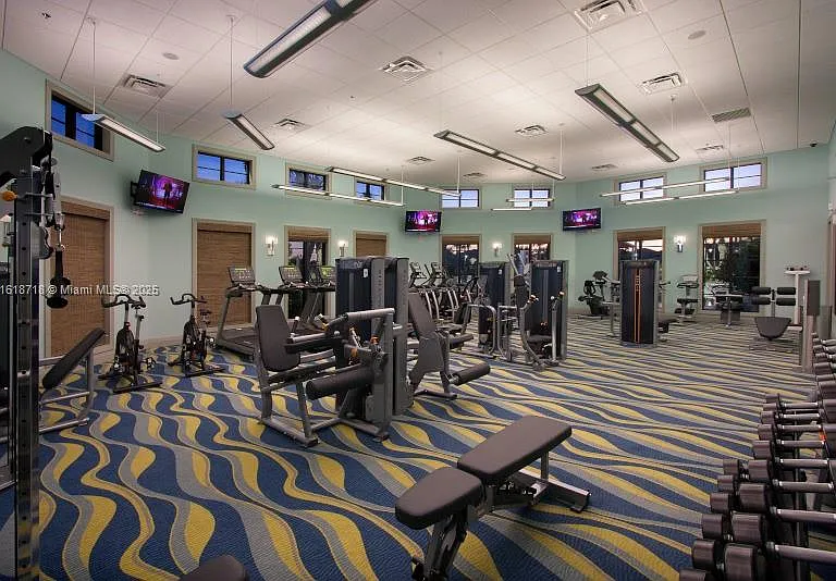3600 Mystic Pointe Dr #1607 — Photo 9