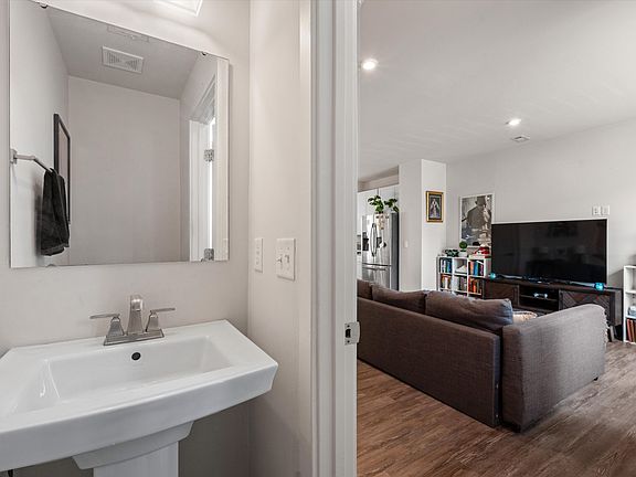 5th image of 4316 Summercrest Blvd #804