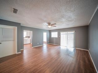 2945 Hunting Dr, Fort Worth, TX 76119