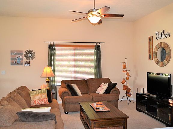 2nd image of 6418 Pembroke Dr
