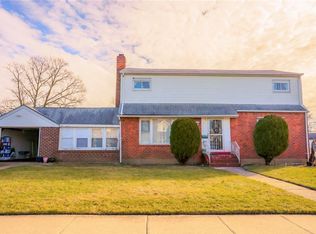 14 Marlowe Rd, Valley Stream, NY 11580