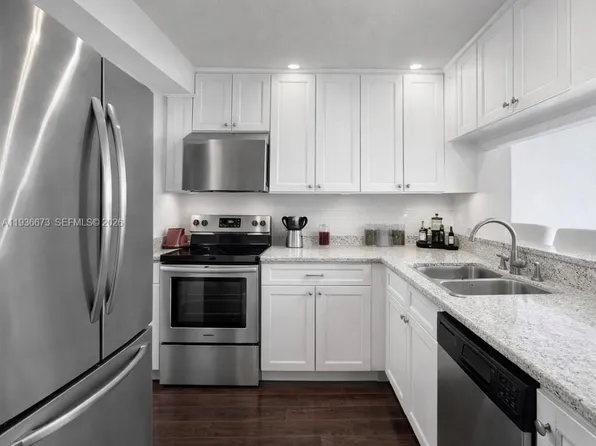 102 SW 6th Ave APT 305, Miami, FL 33130