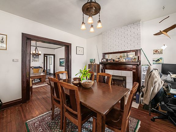 3rd image of 601 E Kossuth St