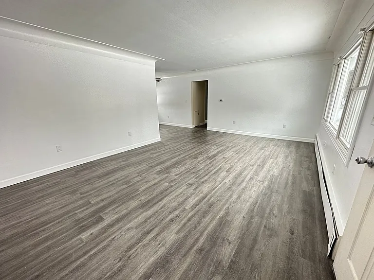 4950 Slayton Rd — Photo 2