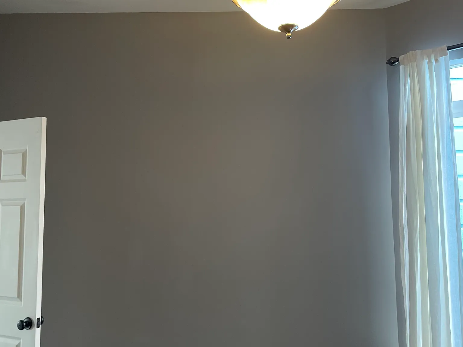 2 bed, 1.5 bath, 900 sqft, $5,595 — Photo 3
