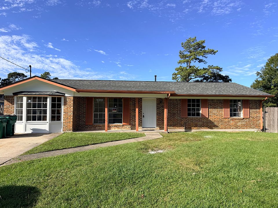 1st image of 5 Forestwood Ct