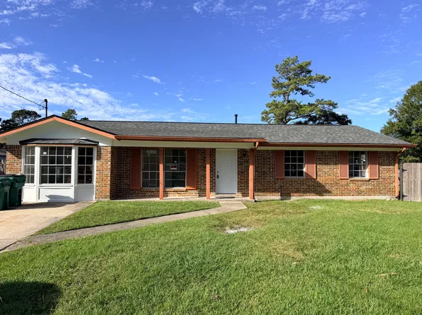 5 Forestwood Ct, Slidell, LA 70458