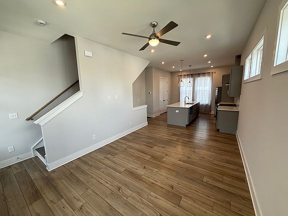4th image of 1290 Breezy St SE