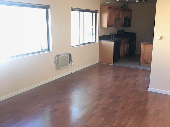 4th image of 12553 Chandler Blvd APT 4