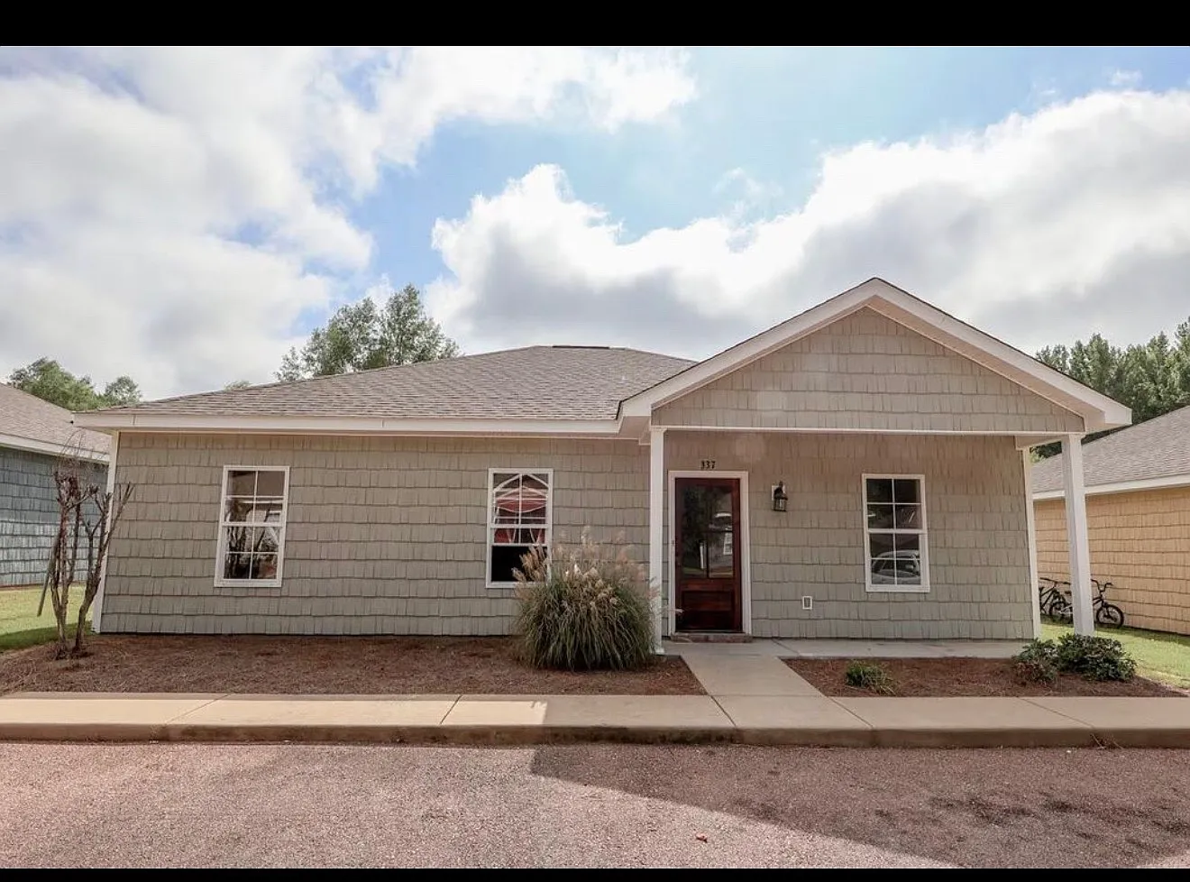 3 bed, $2,000 — Photo 4