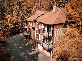 17424 NE 88th Pl #B24, Redmond, WA 98052