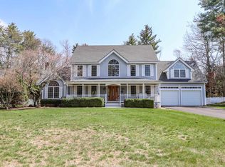 3 Hidden Meadow Dr, Londonderry, NH 03053
