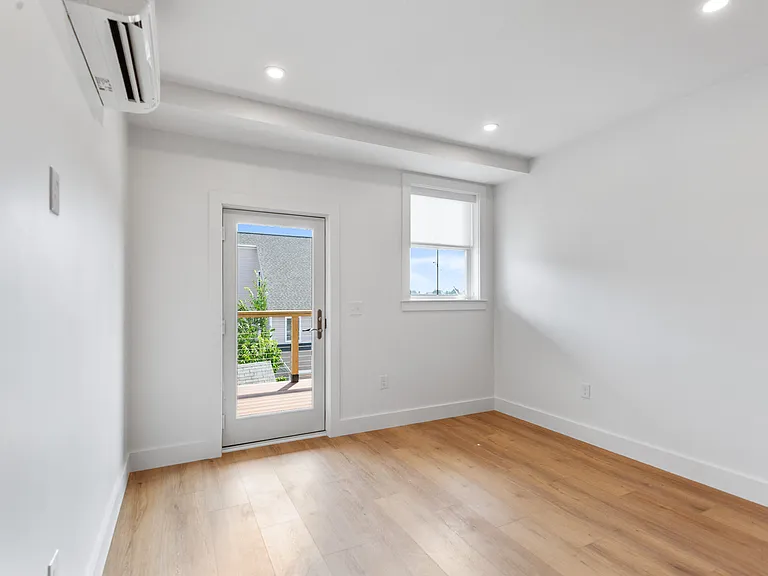 113 Ives Street — Photo 127