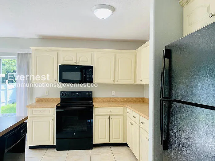 942 Willie Mays Pkwy — Photo 5