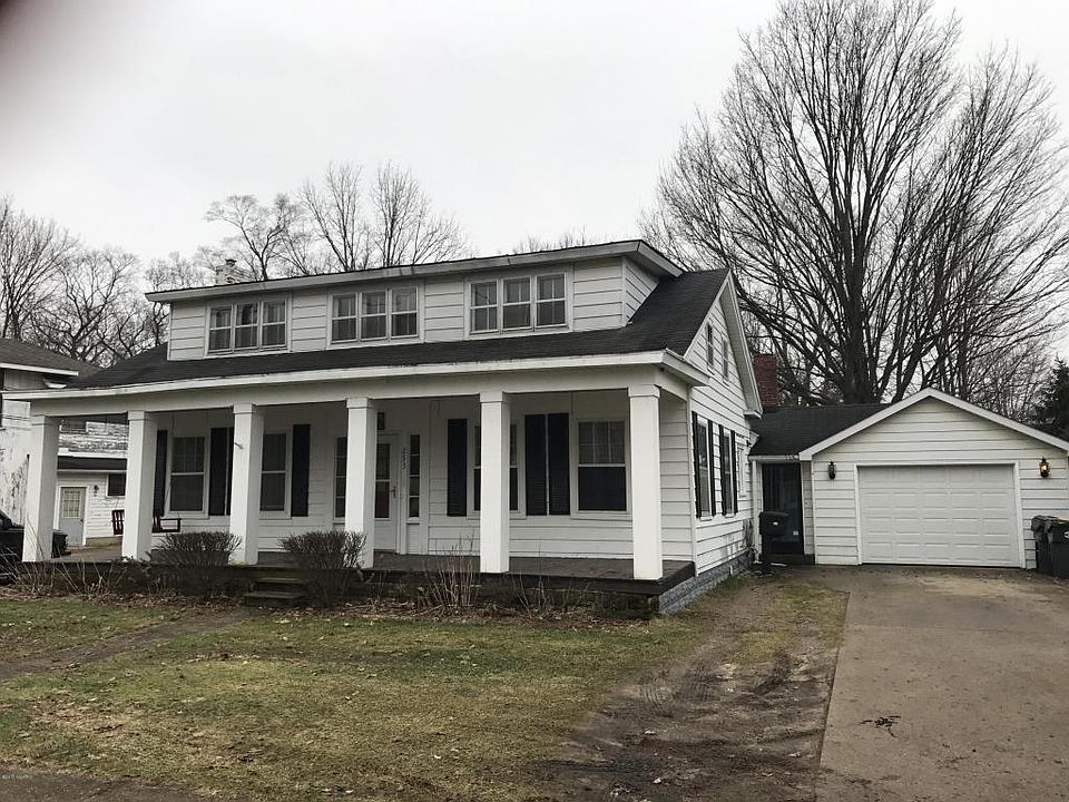 1st image of 253 W Allegan St