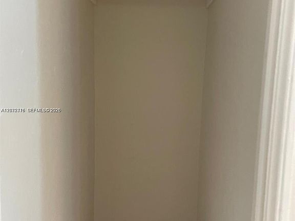 5th image of 900 Jefferson Ave APT 16