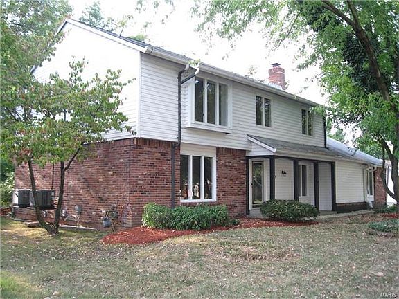 2nd image of 1455 Summerhaven Dr