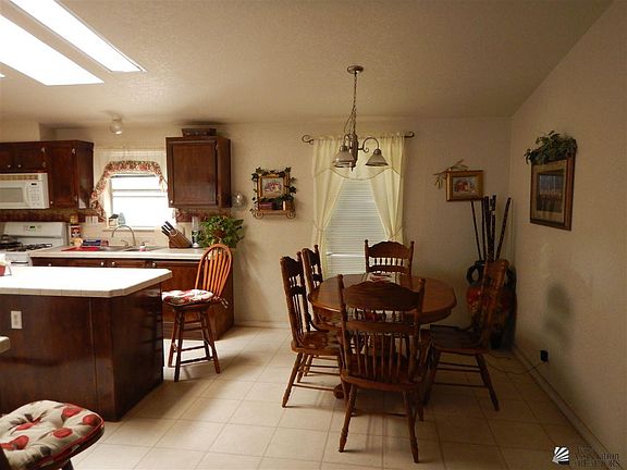 3rd image of 834 N Deena Dr