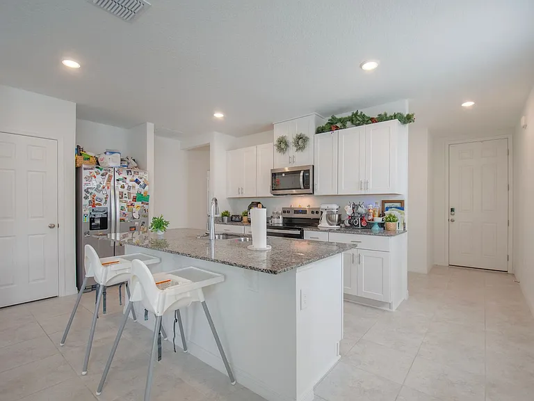 3181 Viceroy Ct — Photo 6