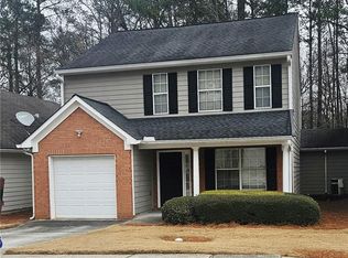 561 Hillandale Park Dr, Lithonia, GA 30058