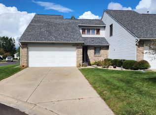 5453 Country Hearth Ln, Grand Blanc, MI 48439