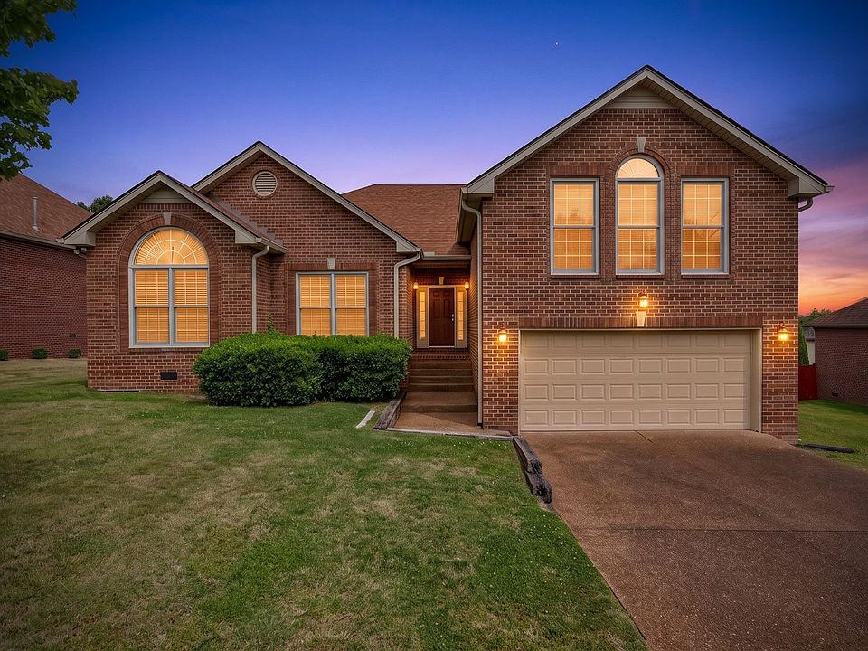 1st image of 408 Roma Ct