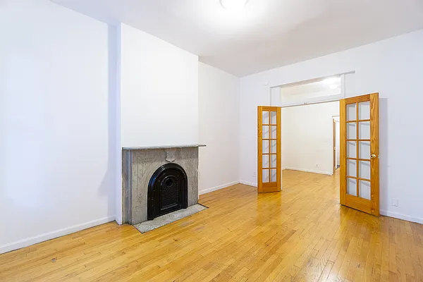 Rented by Compass | media 13