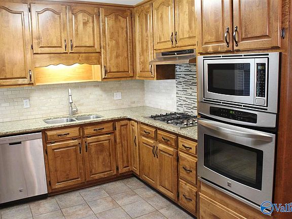3rd image of 417 Meadow View Dr SE