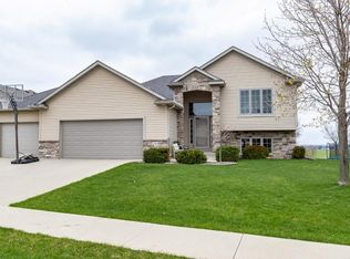 4383 Genevieve Pl NW, Rochester, MN 55901