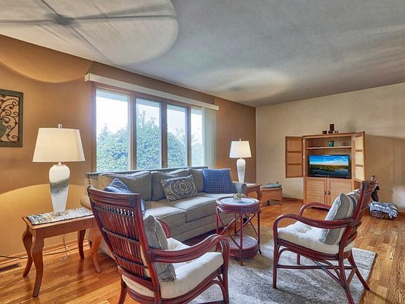 4th image of 7221 154th St #2