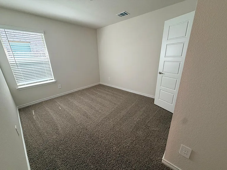1307 Crookpost Dr — Photo 13