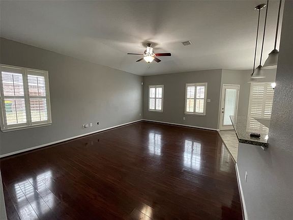 4th image of 7405 Buckeye Ct