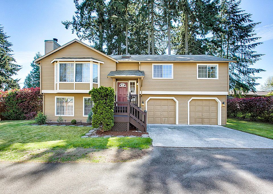 1st image of 12033 20th Ave NE
