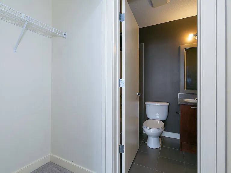 2420 34th Ave SW #202 — Photo 11