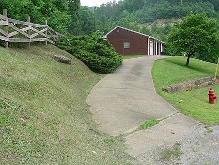 3rd image of 2709 Wv Highway 5 E