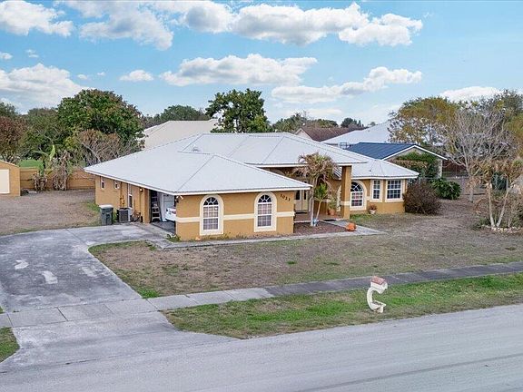 3rd image of 1023 Caribbean Avenue