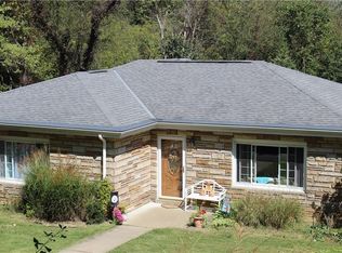 118 W Starz Rd, Cheswick, PA 15024