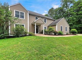 786 Mountain Rd, Cheshire, CT 06410