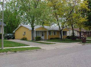 918 Vincent Ct, Lansing, MI 48910