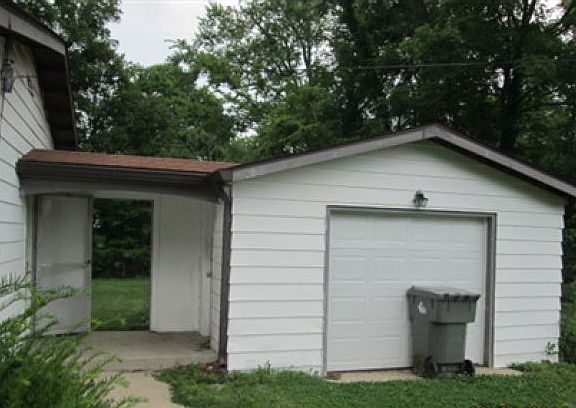 2nd image of 1480 E Brunswick Ave