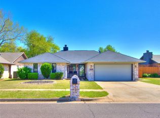 2502 Countrywood Ln, Edmond, OK 73012
