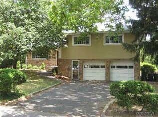 140 Bengeyfield Dr, East Williston, NY 11596
