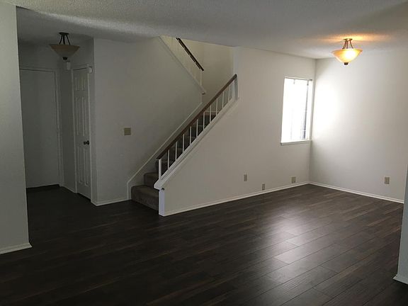 3rd image of 779 Lancaster Dr