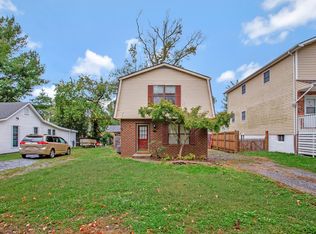 1613 Rockhold Rd, Edgewater, MD 21037