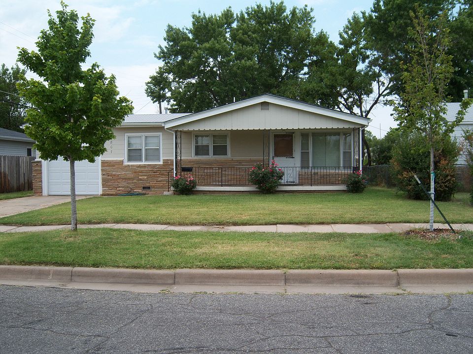 1st image of 2807 S Millwood Ave